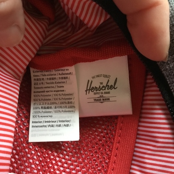 Herschel Draft Kings Raven Crosshatch Travel Bag - Picture 9 of 12